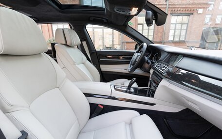 BMW 7 серия, 2013 год, 2 950 000 рублей, 12 фотография