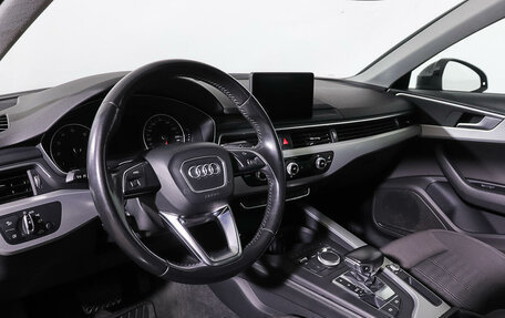 Audi A4, 2016 год, 2 200 000 рублей, 13 фотография