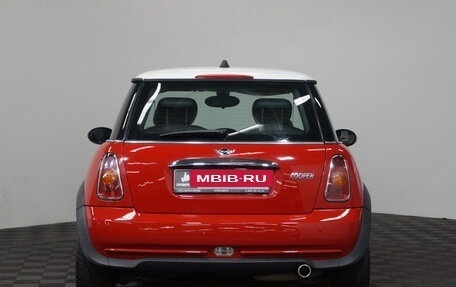 MINI Hatch, 2005 год, 599 000 рублей, 5 фотография