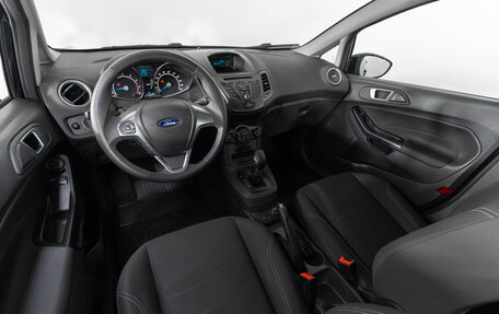 Ford Fiesta, 2016 год, 945 000 рублей, 9 фотография