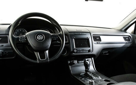 Volkswagen Touareg III, 2011 год, 1 797 000 рублей, 11 фотография