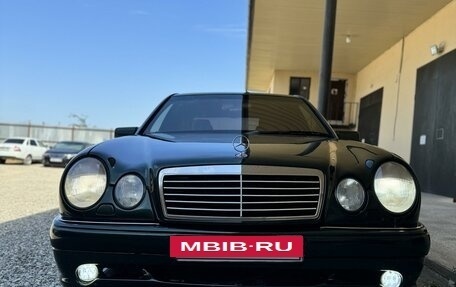 Mercedes-Benz E-Класс, 1996 год, 850 000 рублей, 3 фотография