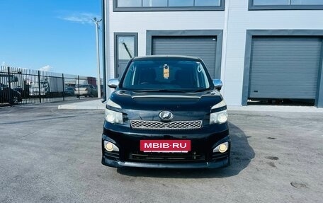 Toyota Voxy II, 2011 год, 1 829 000 рублей, 9 фотография