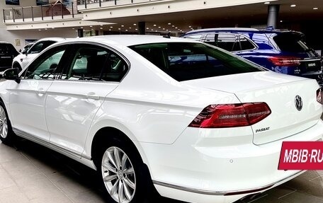 Volkswagen Passat B8 рестайлинг, 2018 год, 2 990 000 рублей, 6 фотография