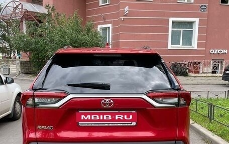 Toyota RAV4, 2021 год, 4 100 000 рублей, 8 фотография