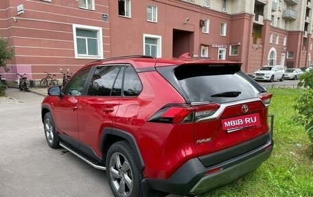 Toyota RAV4, 2021 год, 4 100 000 рублей, 9 фотография