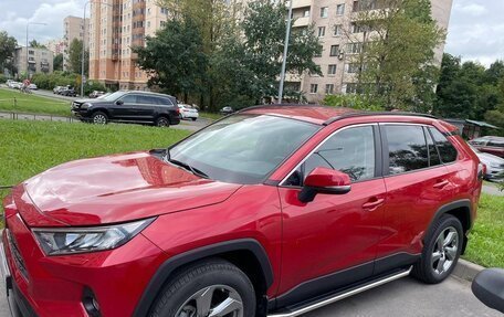 Toyota RAV4, 2021 год, 4 100 000 рублей, 12 фотография