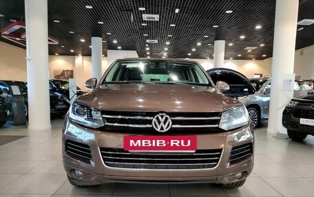 Volkswagen Touareg III, 2012 год, 1 847 000 рублей, 2 фотография