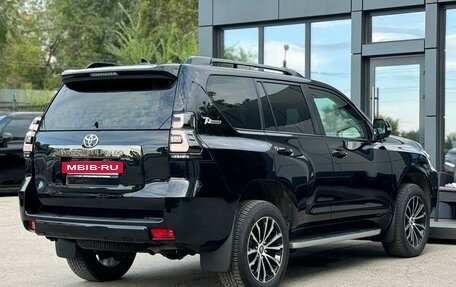 Toyota Land Cruiser Prado 150 рестайлинг 2, 2022 год, 8 000 000 рублей, 15 фотография