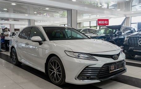 Toyota Camry, 2018 год, 3 200 000 рублей, 3 фотография