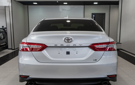 Toyota Camry, 2018 год, 3 200 000 рублей, 5 фотография