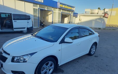 Chevrolet Cruze II, 2011 год, 1 000 000 рублей, 2 фотография