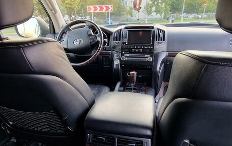 Toyota Land Cruiser 200, 2012 год, 3 850 000 рублей, 6 фотография