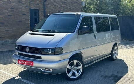 Volkswagen Multivan T4, 2003 год, 1 400 000 рублей, 1 фотография