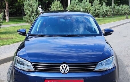 Volkswagen Jetta VI, 2012 год, 1 320 000 рублей, 1 фотография