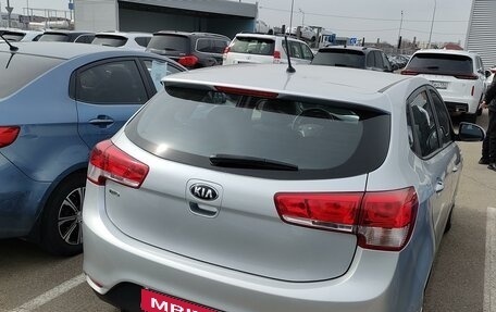 KIA Rio III рестайлинг, 2015 год, 1 629 000 рублей, 4 фотография