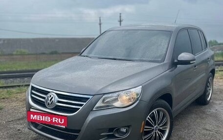 Volkswagen Tiguan I, 2009 год, 800 000 рублей, 2 фотография