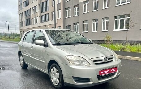 Toyota Corolla, 2004 год, 595 000 рублей, 1 фотография