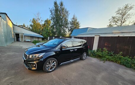 KIA Carnival III, 2019 год, 3 050 000 рублей, 1 фотография