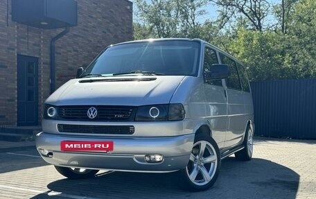 Volkswagen Multivan T4, 2003 год, 1 400 000 рублей, 2 фотография