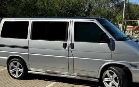 Volkswagen Multivan T4, 2003 год, 1 400 000 рублей, 13 фотография