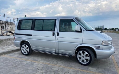 Volkswagen Caravelle T4, 2001 год, 1 890 000 рублей, 3 фотография