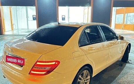 Mercedes-Benz C-Класс, 2012 год, 1 750 000 рублей, 4 фотография