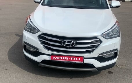 Hyundai Santa Fe III рестайлинг, 2017 год, 2 630 000 рублей, 3 фотография