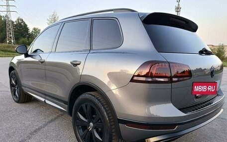 Volkswagen Touareg III, 2017 год, 3 350 000 рублей, 8 фотография