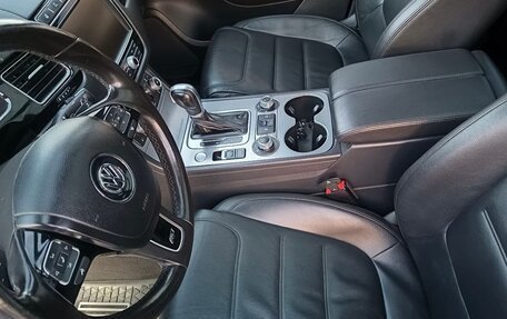 Volkswagen Touareg III, 2017 год, 3 350 000 рублей, 11 фотография