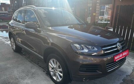 Volkswagen Touareg III, 2012 год, 3 080 000 рублей, 3 фотография