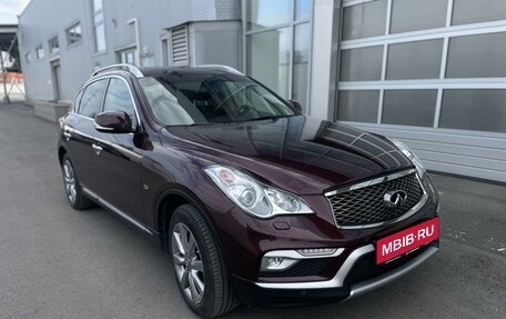 Infiniti QX50 I рестайлинг, 2017 год, 2 350 000 рублей, 1 фотография