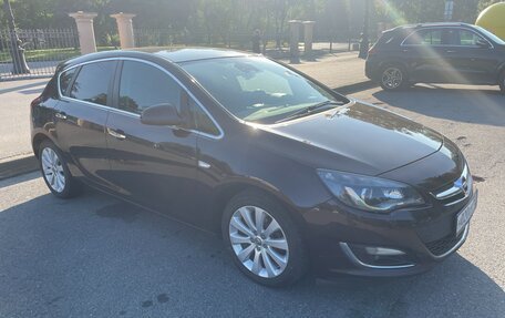 Opel Astra J, 2013 год, 1 050 000 рублей, 3 фотография