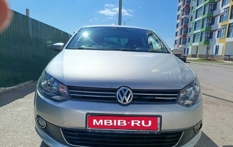 Volkswagen Polo VI (EU Market), 2012 год, 920 000 рублей, 1 фотография