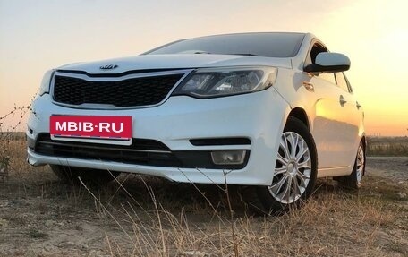 KIA Rio III рестайлинг, 2016 год, 910 000 рублей, 3 фотография