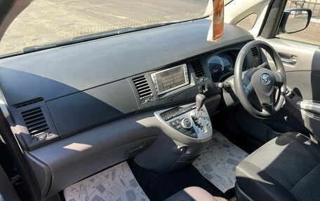 Toyota ISis I, 2010 год, 1 259 000 рублей, 13 фотография