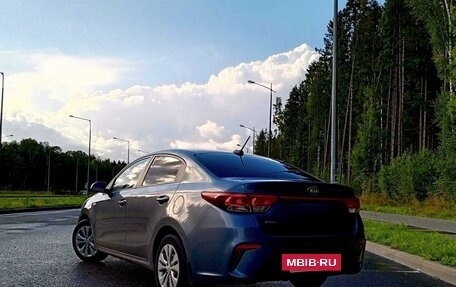 KIA Rio IV, 2018 год, 950 000 рублей, 2 фотография