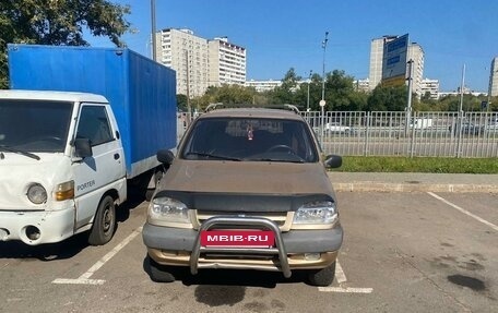 Chevrolet Niva I рестайлинг, 2005 год, 145 000 рублей, 2 фотография