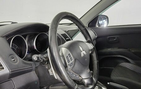 Mitsubishi Outlander III рестайлинг 3, 2010 год, 1 250 000 рублей, 13 фотография