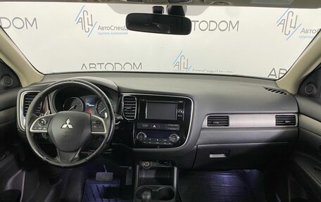 Mitsubishi Outlander III рестайлинг 3, 2012 год, 1 299 900 рублей, 10 фотография