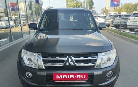 Mitsubishi Pajero IV, 2012 год, 2 175 000 рублей, 2 фотография