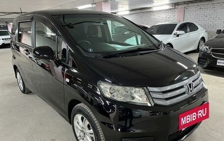 Honda Freed I, 2010 год, 1 195 000 рублей, 3 фотография