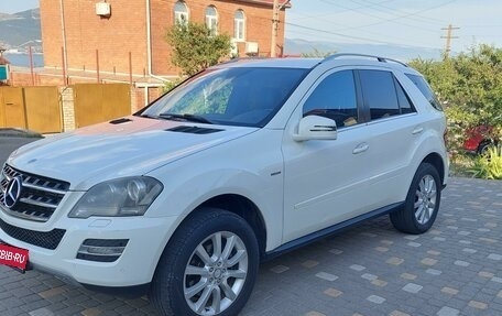 Mercedes-Benz M-Класс, 2010 год, 1 740 000 рублей, 1 фотография