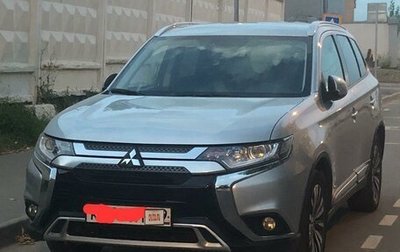 Mitsubishi Outlander III рестайлинг 3, 2019 год, 2 650 000 рублей, 1 фотография