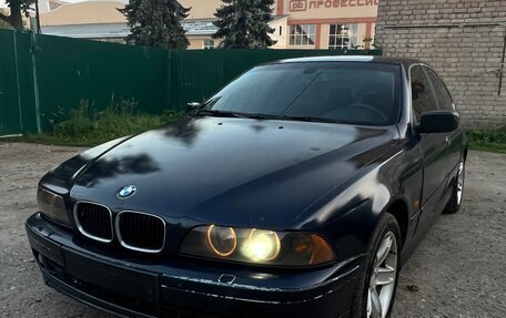 BMW 5 серия, 2001 год, 600 000 рублей, 1 фотография