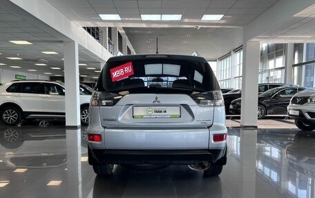 Mitsubishi Outlander III рестайлинг 3, 2010 год, 1 395 000 рублей, 4 фотография