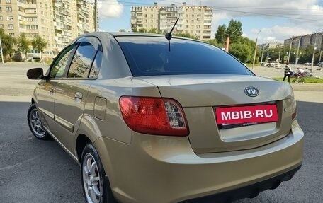 KIA Rio II, 2010 год, 545 000 рублей, 6 фотография