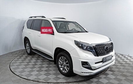 Toyota Land Cruiser Prado 150 рестайлинг 2, 2017 год, 3 905 000 рублей, 3 фотография