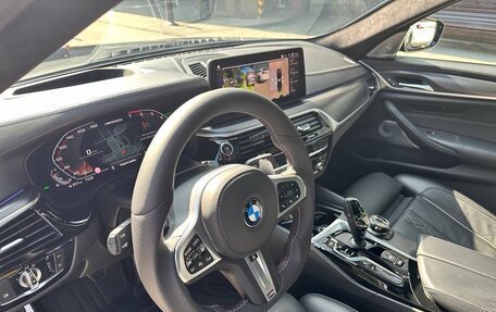 BMW 5 серия, 2021 год, 11 000 000 рублей, 8 фотография