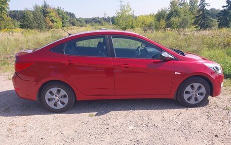 Hyundai Solaris II рестайлинг, 2016 год, 1 000 000 рублей, 2 фотография